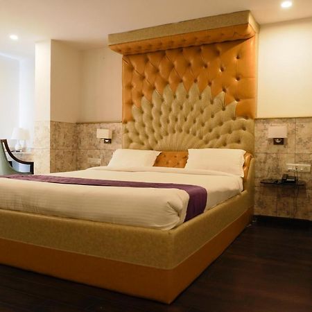 Golden Lotus Hotel Hyderabad Exterior photo